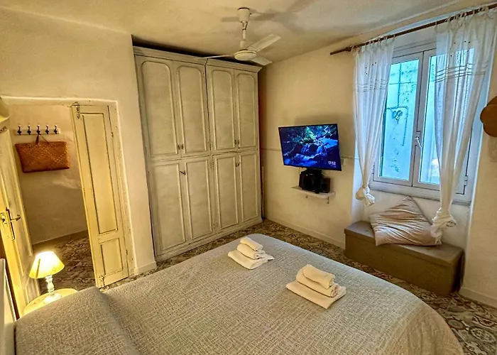 Omarea - Golfo Dei Poeti E Cinque Terre *